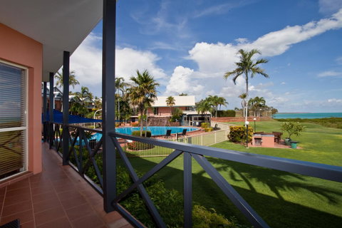 Moonlight Bay Suites - Hotel QLD 10