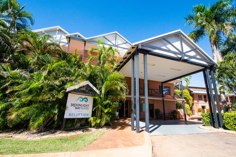 Moonlight Bay Suites - Hotel QLD 1
