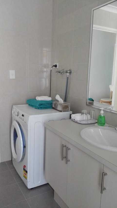 Alkimos Beach Cottage - Hotel QLD 11