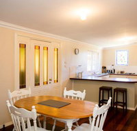 Yvonnes Rest Holiday Home - Hotel QLD