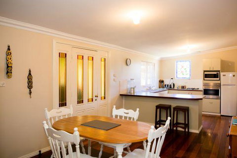 Yvonnes Rest Holiday Home - Hotel QLD 0