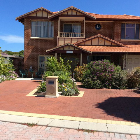Crossland House - Hotel QLD 10