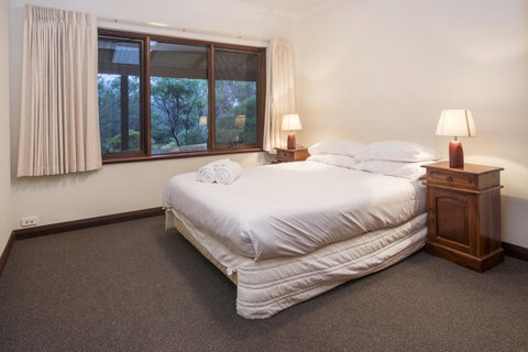 53 Martina Drive - Hotel QLD 22
