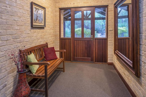 53 Martina Drive - Hotel QLD 28