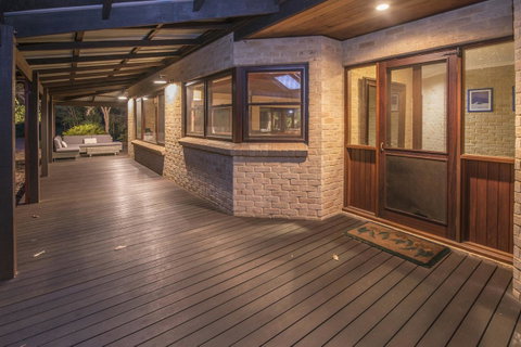 53 Martina Drive - Hotel QLD 5