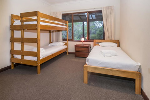 53 Martina Drive - Hotel QLD 24