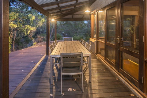 53 Martina Drive - Hotel QLD 10