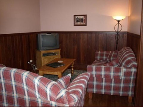 Pemberton Old Picture Theatre Holiday Apartments - Hotel QLD 37