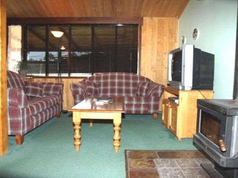 Pemberton Old Picture Theatre Holiday Apartments - Hotel QLD 1