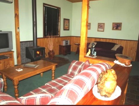 Pemberton Old Picture Theatre Holiday Apartments - Hotel QLD 21
