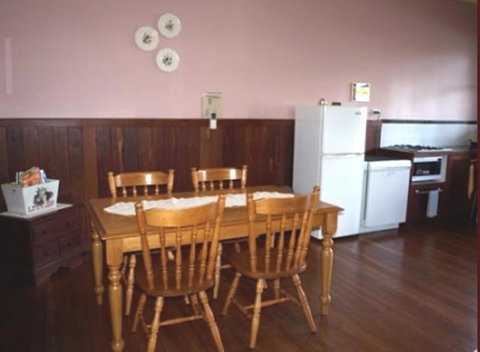 Pemberton Old Picture Theatre Holiday Apartments - Hotel QLD 28