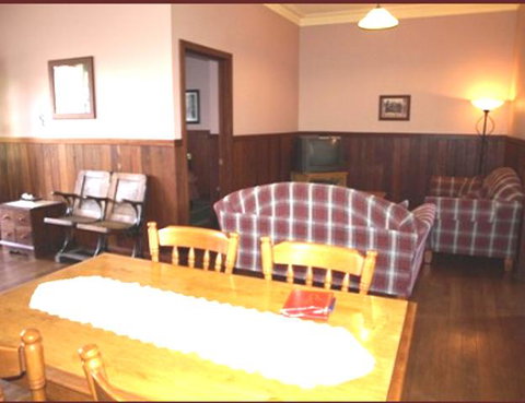 Pemberton Old Picture Theatre Holiday Apartments - Hotel QLD 35