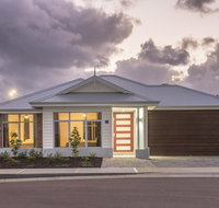 15 Cabot Close - Hotel QLD