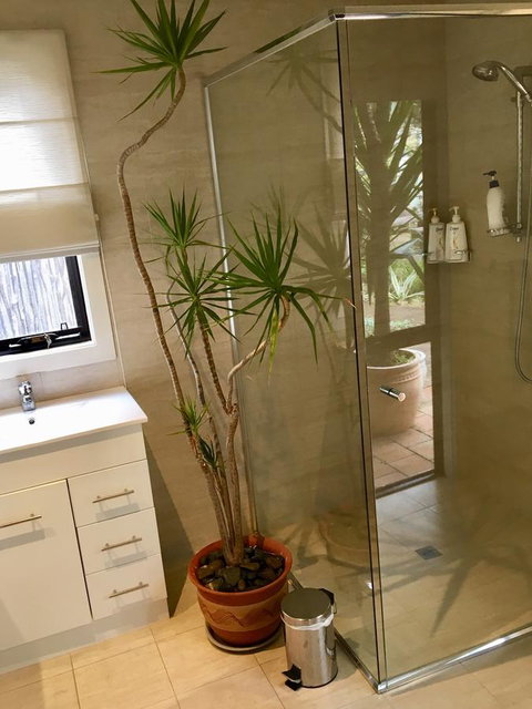 DESIGNER'S STUDIO - Hotel QLD 11