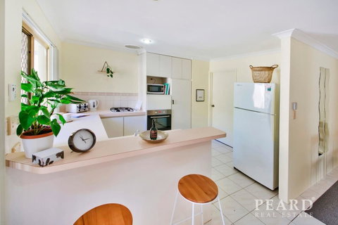 Scarborough Beach, Perth - Sun & Surf Villa - Hotel QLD 16