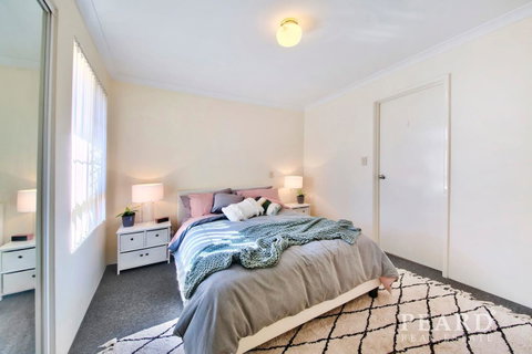 Scarborough Beach, Perth - Sun & Surf Villa - Hotel QLD 1