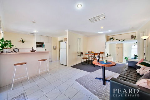 Scarborough Beach, Perth - Sun & Surf Villa - Hotel QLD 13