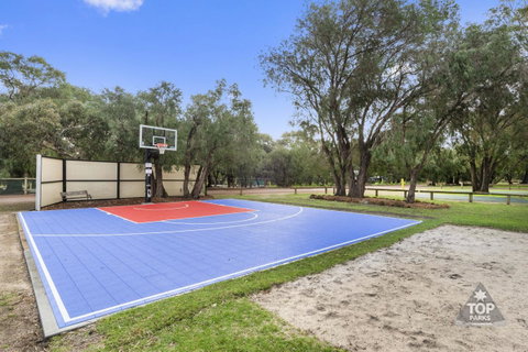 Gracetown Caravan Park - Hotel QLD 3