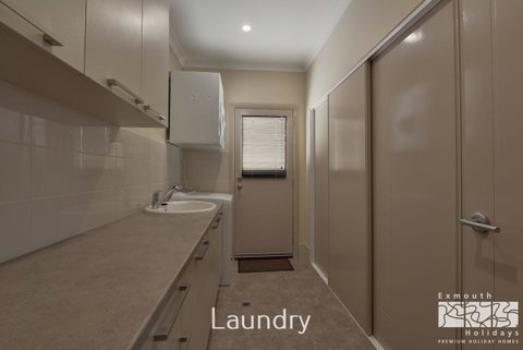 7 Kestrel Place - Hotel QLD 19