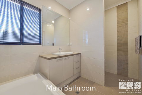 7 Kestrel Place - Hotel QLD 16