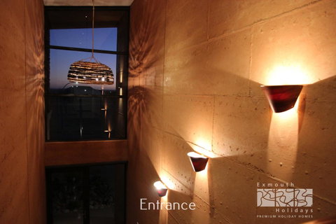 31 Inggarda Lane - Hotel QLD 2