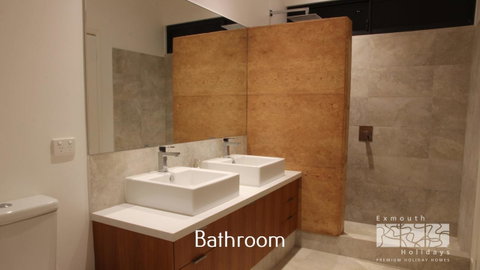 31 Inggarda Lane - Hotel QLD 10