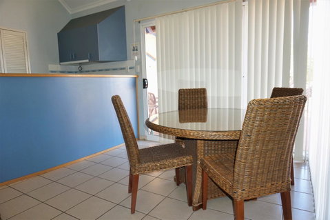 Osprey Holiday Village Unit 122 2 Bedroom - Hotel QLD 4