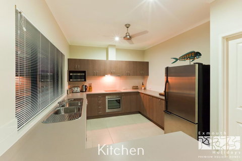 3 Kestrel Place - Hotel QLD 6