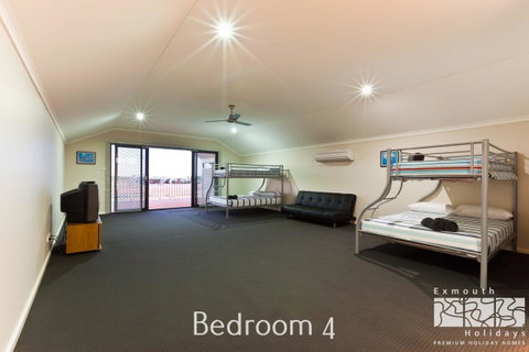 3 Kestrel Place - Hotel QLD 13
