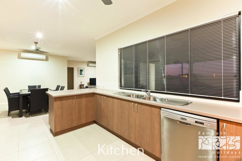 3 Kestrel Place - Hotel QLD 5