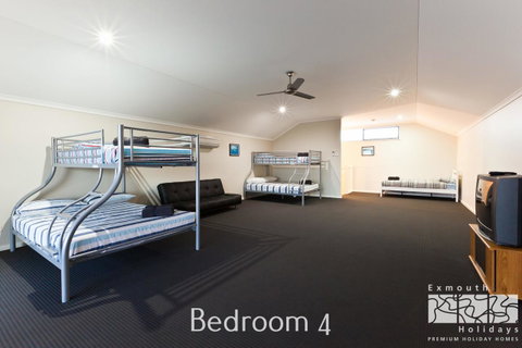 3 Kestrel Place - Hotel QLD 14