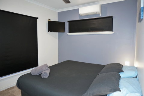 27 Corella Court - Hotel QLD 11