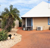 Osprey Holiday Village Unit 213/1 Bedroom - Spa bath king size bed perfect for any couple - Hotel QLD