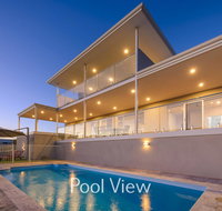 32 Corella Court - Private Jetty and Pool - Hotel QLD