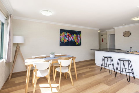 Subiaco Village - 34 - Hotel QLD 5