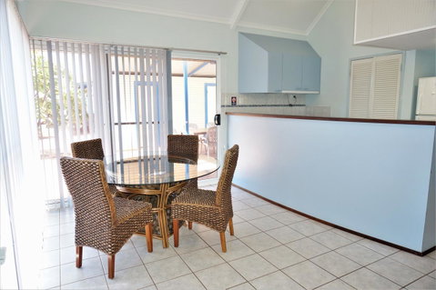 Osprey Holiday Village Unit 120 - Plenty Of Room For A Large Family - Hotel QLD 5