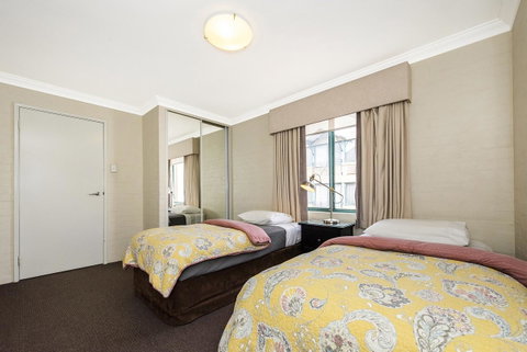 Subiaco Village 18 - Hotel QLD 9