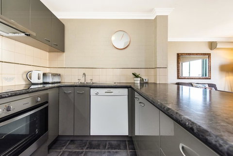 Subiaco Village 18 - Hotel QLD 5