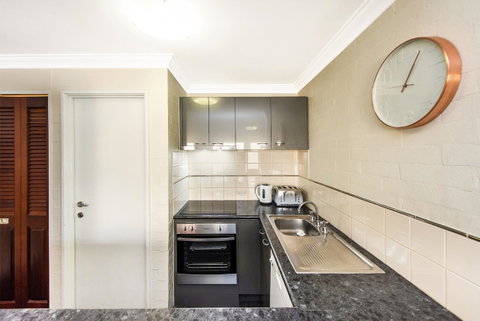 Subiaco Village 18 - Hotel QLD 6