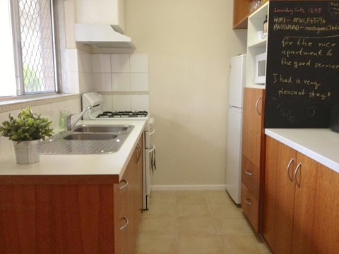 Townshend Rd - Hotel QLD 18