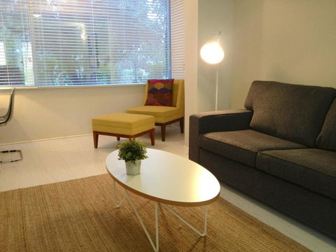 Townshend Rd - Hotel QLD 1