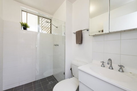 Townshend Rd - Hotel QLD 24