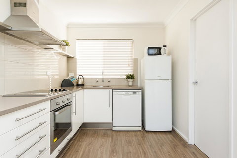 Forrest St - Hotel QLD 10