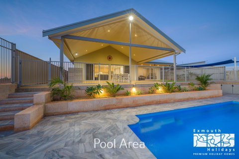 20 Madaffari Drive - Hotel QLD 0