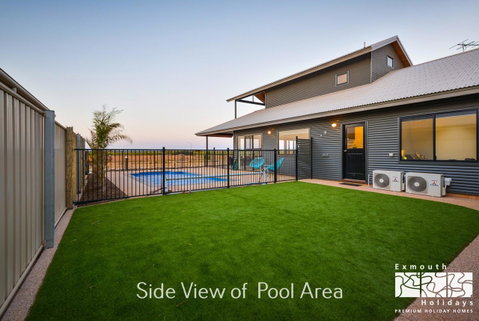 8 Kestrel Place - PRIVATE JETTY & POOL - Hotel QLD 17