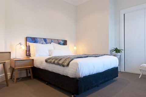 On The Beach Waterfront Apartment - Hotel QLD 9