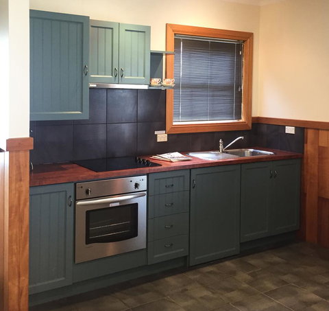 Stanley Hotel & Apartments - Hotel QLD 2
