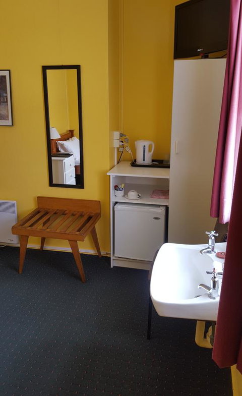 Stanley Hotel & Apartments - Hotel QLD 34