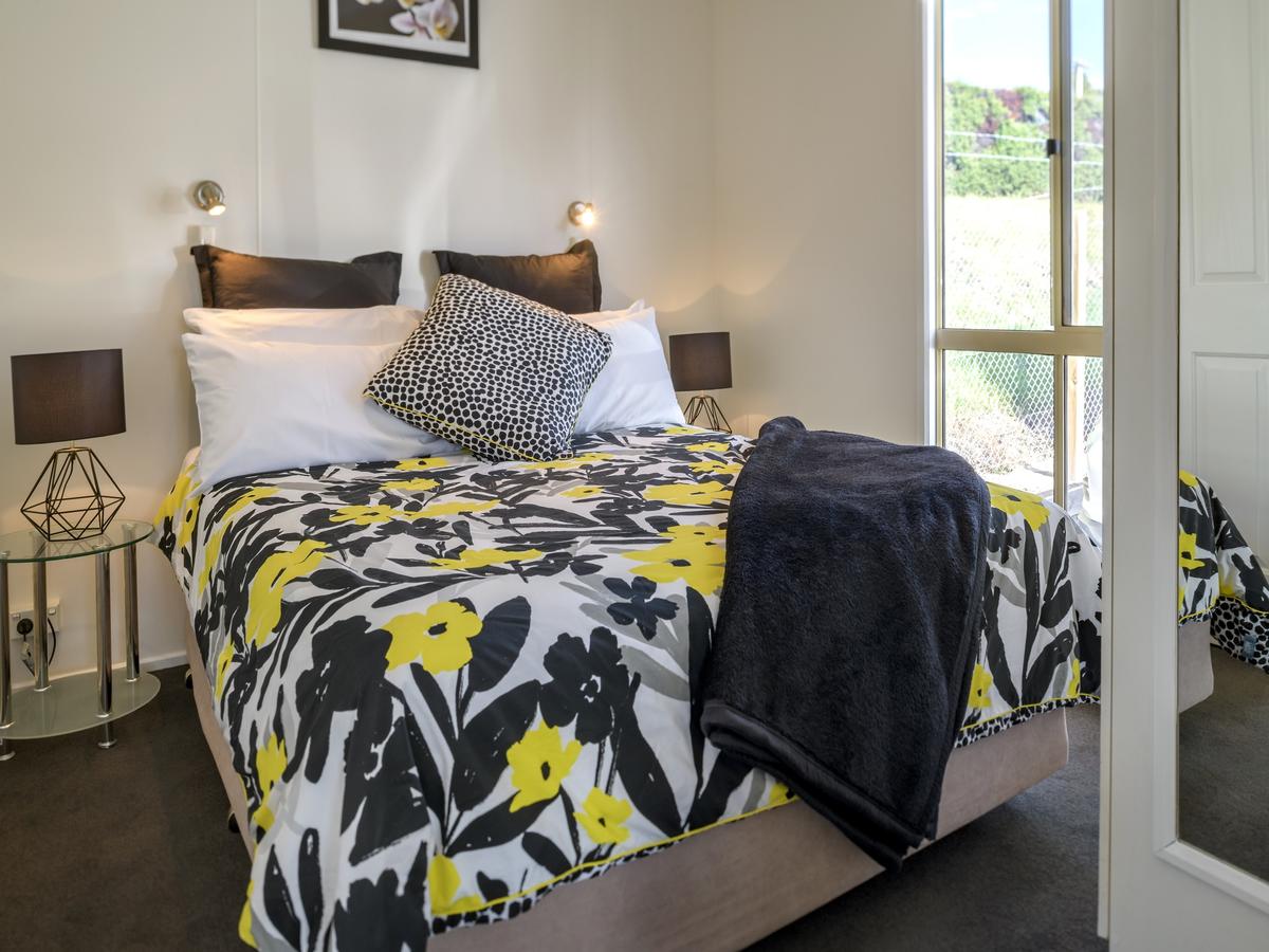 Mornington TAS Hotel QLD