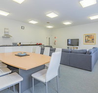 4 Bedroom House - Hobart CBD - Free Parking - Hotel QLD